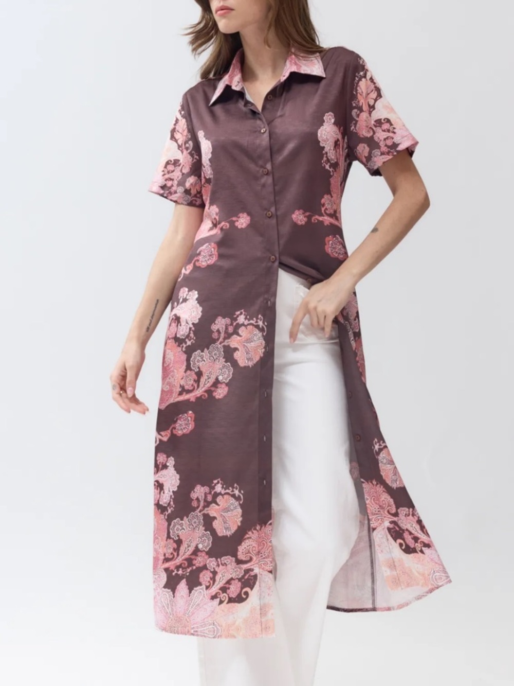 ShopEvelynne Brown & Pink Floral Button-Front Long Tunic